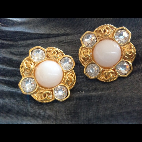 CHANEL Jewelry - Vintage Chanel Earrings